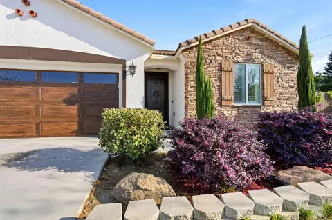 Exterior - 3650 E Cherry Ave, Visalia, CA 93292 photo 3 of 13