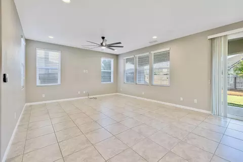 Living - 3698 Sussex Ave, Clovis, CA 93619 photo 1 of 5