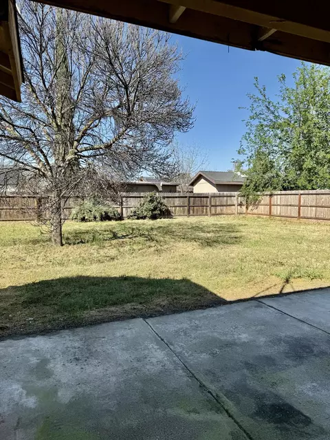 Exterior - 525 Cosart, Exeter, CA 93221 photo 5 of 7