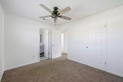 Bedroom - 285 E Jayne Ave, Tipton, CA 93272 photo 5 of 5