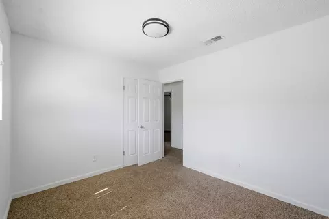 Bedroom - 285 E Jayne Ave, Tipton, CA 93272 photo 2 of 5
