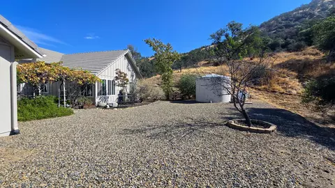 Exterior - 41299 E Mynatt Dr, Three Rivers, CA 93271 photo 39 of 42