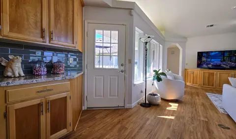 Entry Way - 41299 E Mynatt Dr, Three Rivers, CA 93271 photo 2 of 3