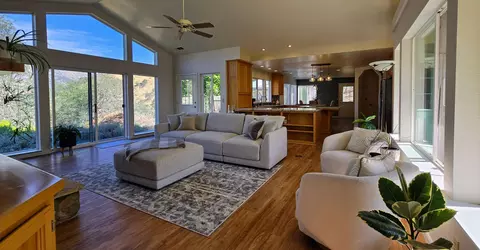 Living - 41299 E Mynatt Dr, Three Rivers, CA 93271 photo 10 of 10