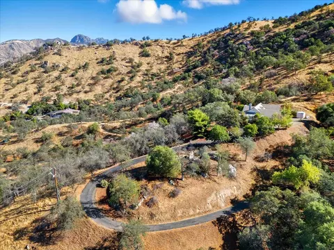 View/Area - 41299 E Mynatt Dr, Three Rivers, CA 93271 photo 8 of 14