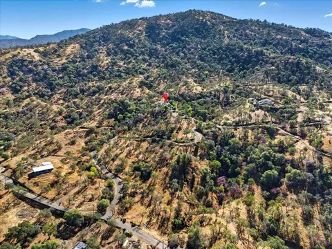 View/Area - 41299 E Mynatt Dr, Three Rivers, CA 93271 photo 6 of 14
