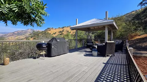 Exterior - 41299 E Mynatt Dr, Three Rivers, CA 93271 photo 16 of 42