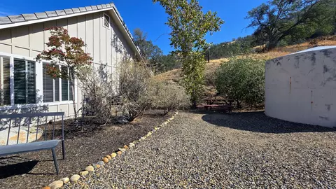 Exterior - 41299 E Mynatt Dr, Three Rivers, CA 93271 photo 36 of 42