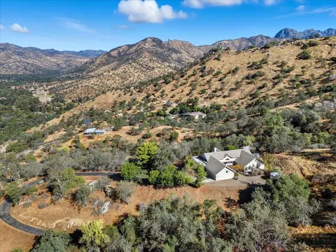 View/Area - 41299 E Mynatt Dr, Three Rivers, CA 93271 photo 13 of 14