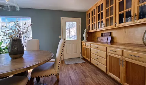 Dining - 41299 E Mynatt Dr, Three Rivers, CA 93271 photo 1 of 4
