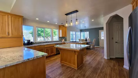 Kitchen - 41299 E Mynatt Dr, Three Rivers, CA 93271 photo 1 of 12