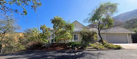 41299 E Mynatt Dr, Three Rivers, CA 93271