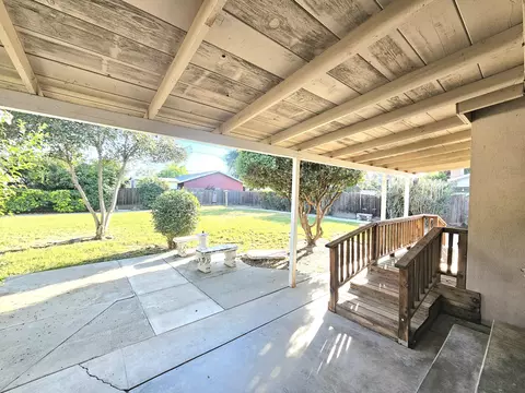 Exterior - 211 E Gail Ave, Tulare, CA 93274 photo 2 of 7