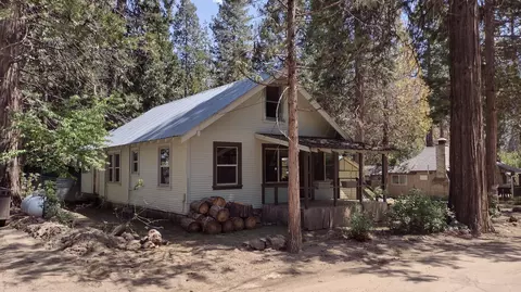 Exterior - 440 Trails End Dr, Springville, CA 93265 photo 1 of 12