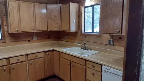Kitchen - 440 Trails End Dr, Springville, CA 93265 photo 1 of 3