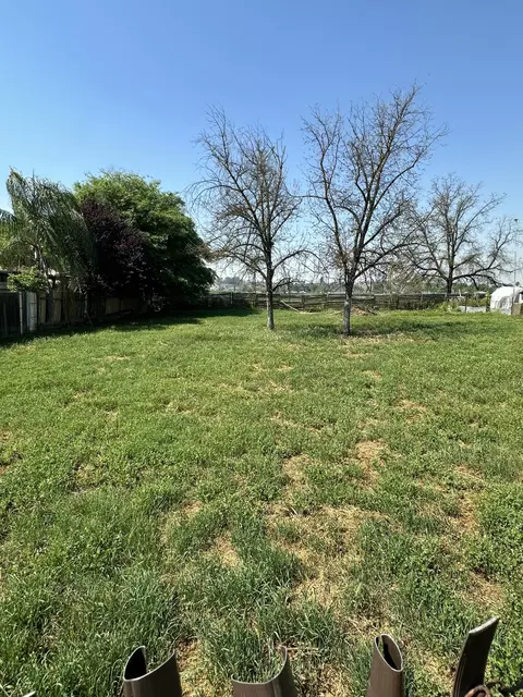 hall, Lindsay, CA 93247 photo 9