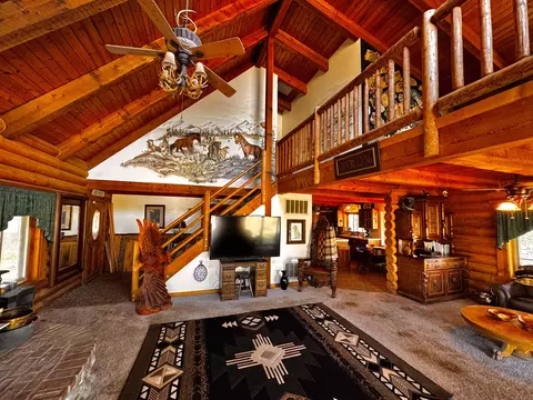 Living - 30723 Hamilton Dr, Exeter, CA 93221 photo 4 of 5