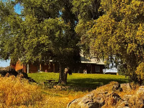 Exterior - 30723 Hamilton Dr, Exeter, CA 93221 photo 13 of 16