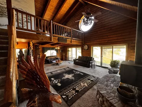 Living - 30723 Hamilton Dr, Exeter, CA 93221 photo 1 of 5