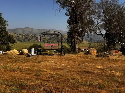 Exterior - 30723 Hamilton Dr, Exeter, CA 93221 photo 5 of 16