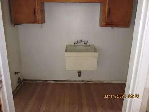 533 W Compton Ave #1, Pixley, CA 93256 photo 5