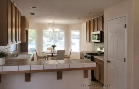 3927 E Center St, Visalia, CA 93291