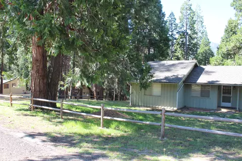 Exterior - 1771 James Dr, Springville, CA 93265 photo 14 of 15