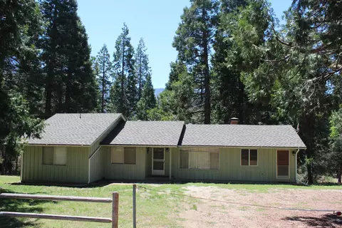1771 James Dr, Springville, CA 93265