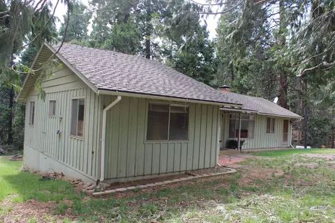 Exterior - 1771 James Dr, Springville, CA 93265 photo 9 of 15