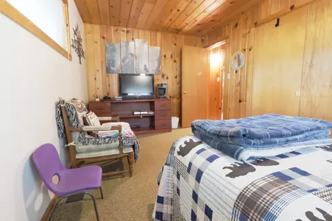 Bedroom - 1771 James Dr, Springville, CA 93265 photo 3 of 3