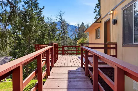 Exterior - 697 Loop Dr, Springville, CA 93265 photo 6 of 14