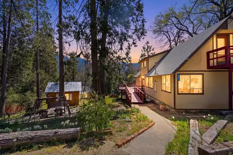 697 Loop Dr, Springville, CA 93265