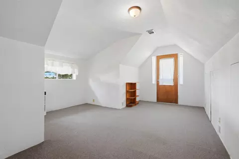 Bedroom - 697 Loop Dr, Springville, CA 93265 photo 6 of 8