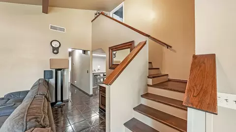 Entry Way - 2419 E Vassar Ave, Visalia, CA 93292 photo 1 of 2