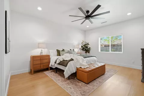 Bedroom - 1370 Meadow Ave, Exeter, CA 93221 photo 9 of 13
