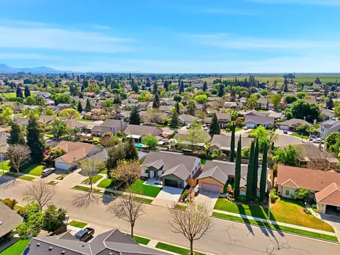 View/Area - 1370 Meadow Ave, Exeter, CA 93221 photo 6 of 9