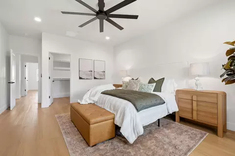 Bedroom - 1370 Meadow Ave, Exeter, CA 93221 photo 11 of 13