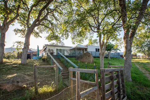 35032 George Smith Rd, Yokuts Valley, CA 93675