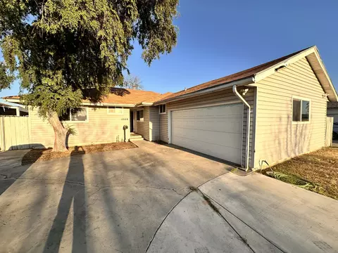 1008 Paloma St, Bakersfield, CA 93304