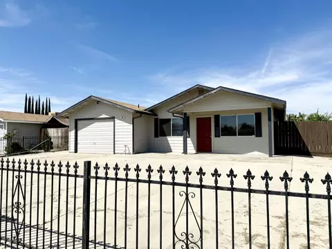 694 W Clay Ave, Earlimart, CA 93219