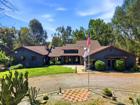 Exterior - 31153 Palm Dr, Exeter, CA 93221 photo 4 of 21