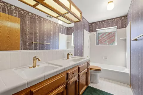 Bath - 31153 Palm Dr, Exeter, CA 93221 photo 1 of 7
