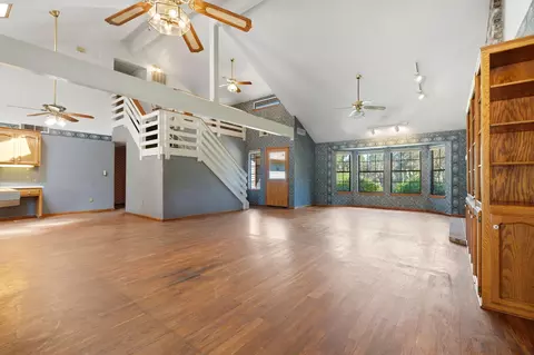 Living - 31153 Palm Dr, Exeter, CA 93221 photo 5 of 15