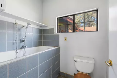 Bath - 31153 Palm Dr, Exeter, CA 93221 photo 7 of 7