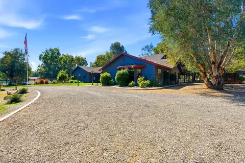 Exterior - 31153 Palm Dr, Exeter, CA 93221 photo 3 of 21