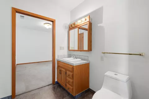 Bath - 31153 Palm Dr, Exeter, CA 93221 photo 5 of 7