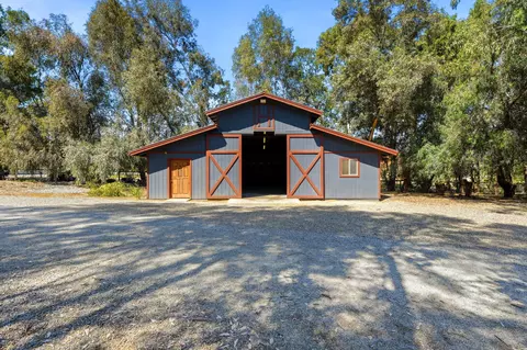Other - 31153 Palm Dr, Exeter, CA 93221 photo 20 of 33