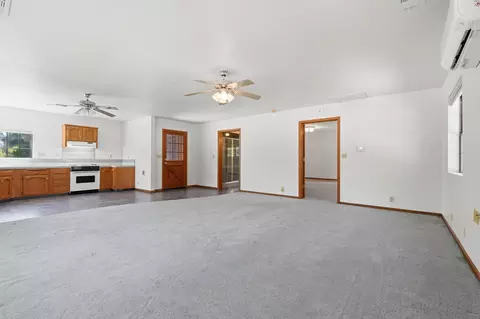 Living - 31153 Palm Dr, Exeter, CA 93221 photo 13 of 15