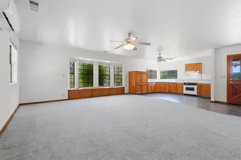 Living - 31153 Palm Dr, Exeter, CA 93221 photo 14 of 15