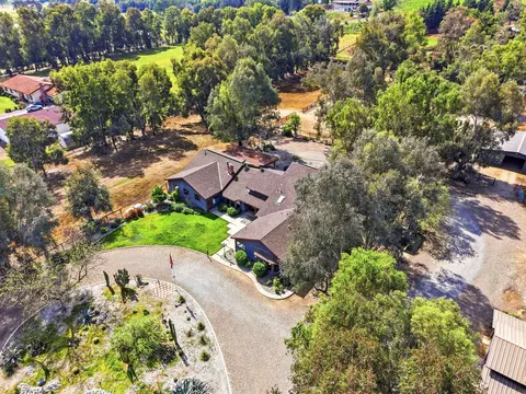 View/Area - 31153 Palm Dr, Exeter, CA 93221 photo 2 of 14